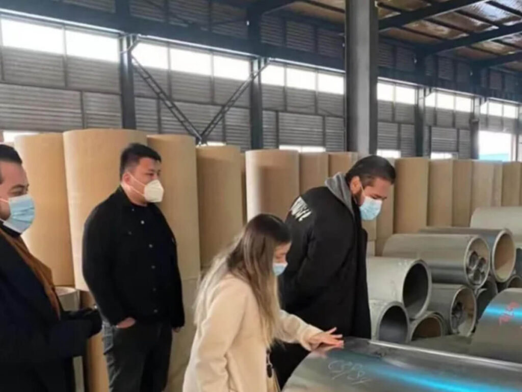 Customers visiting Hengze Steel factory with masks during COVID-19